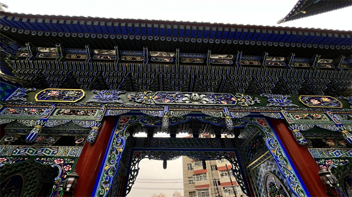 <b>和平台清真寺</b>